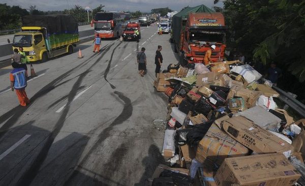 Kecelakaan Beruntun Tol Semarang-Solo Boyolali